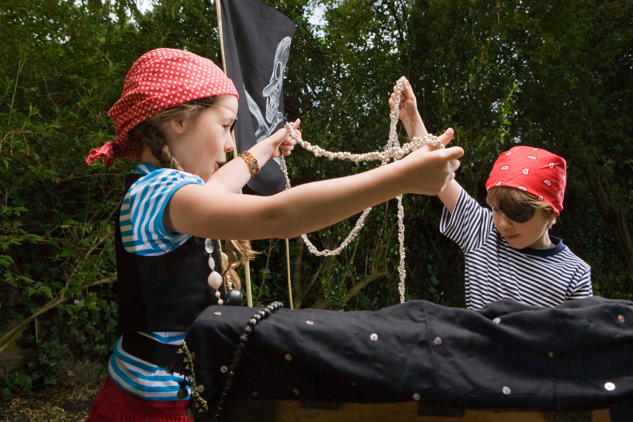 Pirates & Treasure Hunters (Grades 1-2)